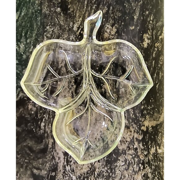 Hazel Atlas Vintage 3-Leaf Divided Glass Dish - Picture 1 of 3